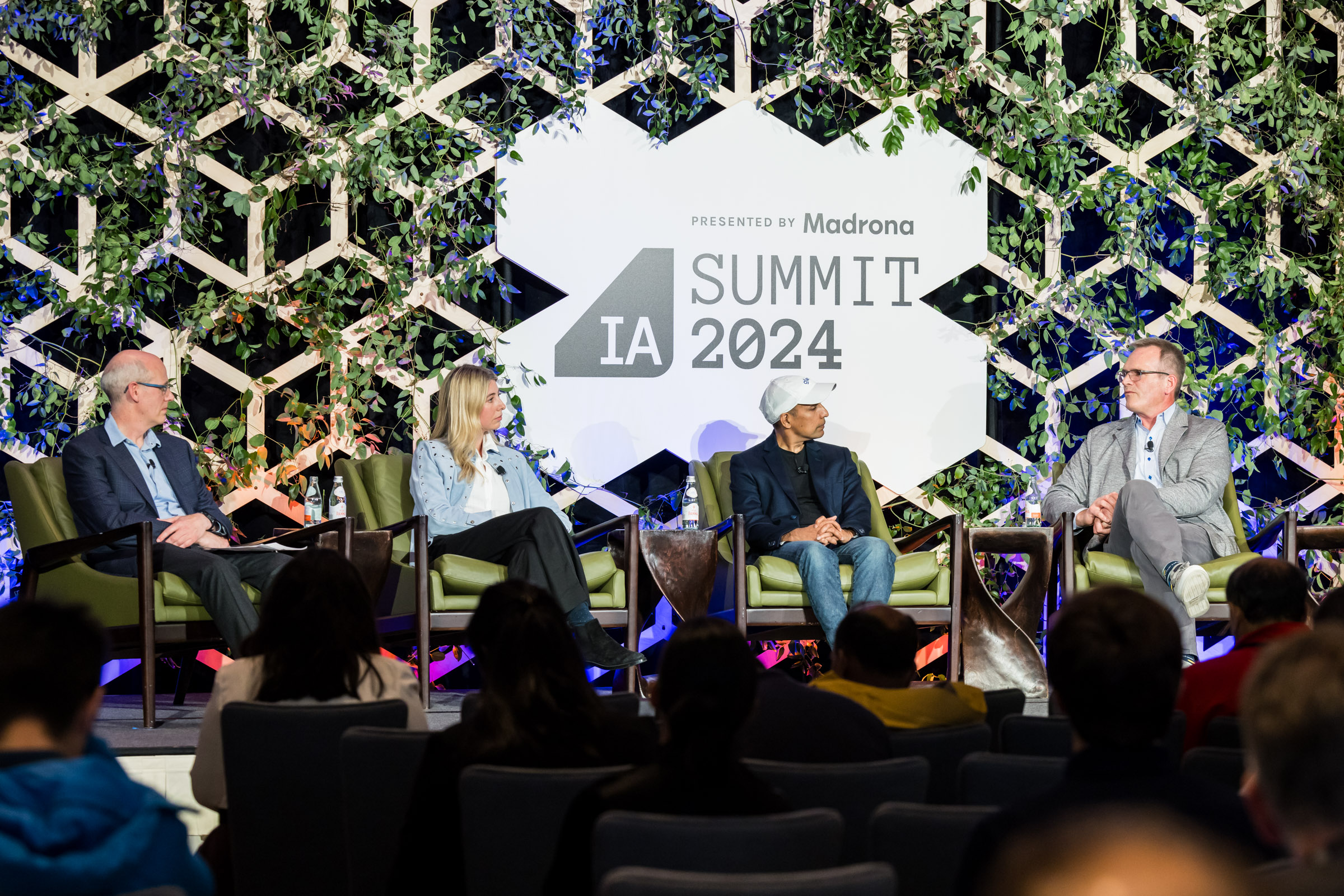 how to scale an AI startup with a non-founder CEO -- Luminance CEO Eleanor Lightbody